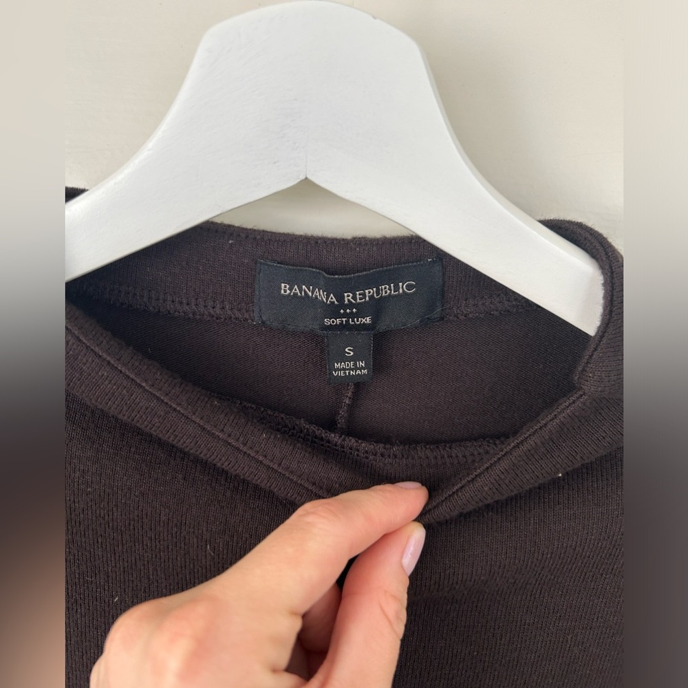 Purple/brown high neck top